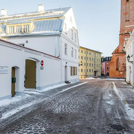 Lutsu Residents - Unique Apartment In Old Town, Keyless Tartu Extérieur photo