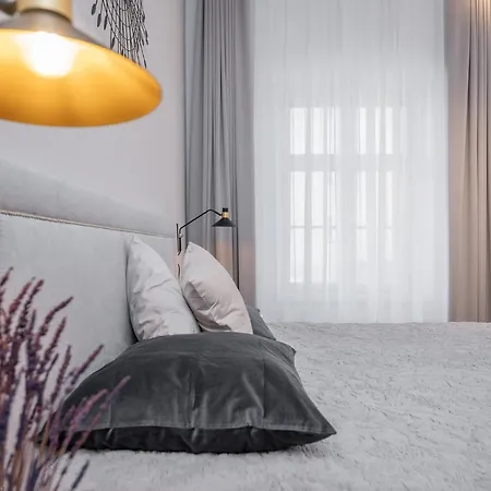 Lutsu Residents - Unique Apartment In Old Town, Keyless Tartu Extérieur photo