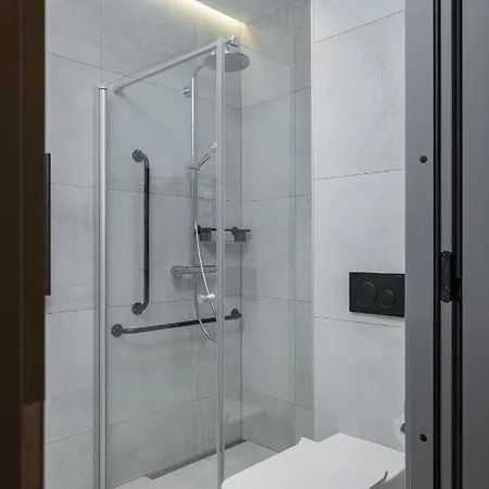 Lutsu Residents - Unique Apartment In Old Town, Keyless Tartu Extérieur photo