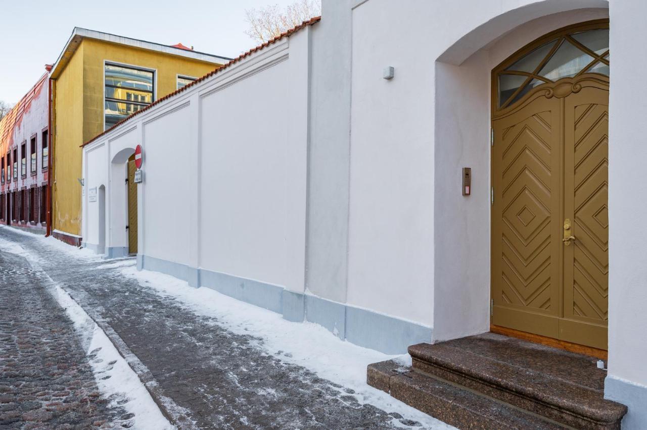 Lutsu Residents - Unique In Old Town, Keyless Apartment Tartu